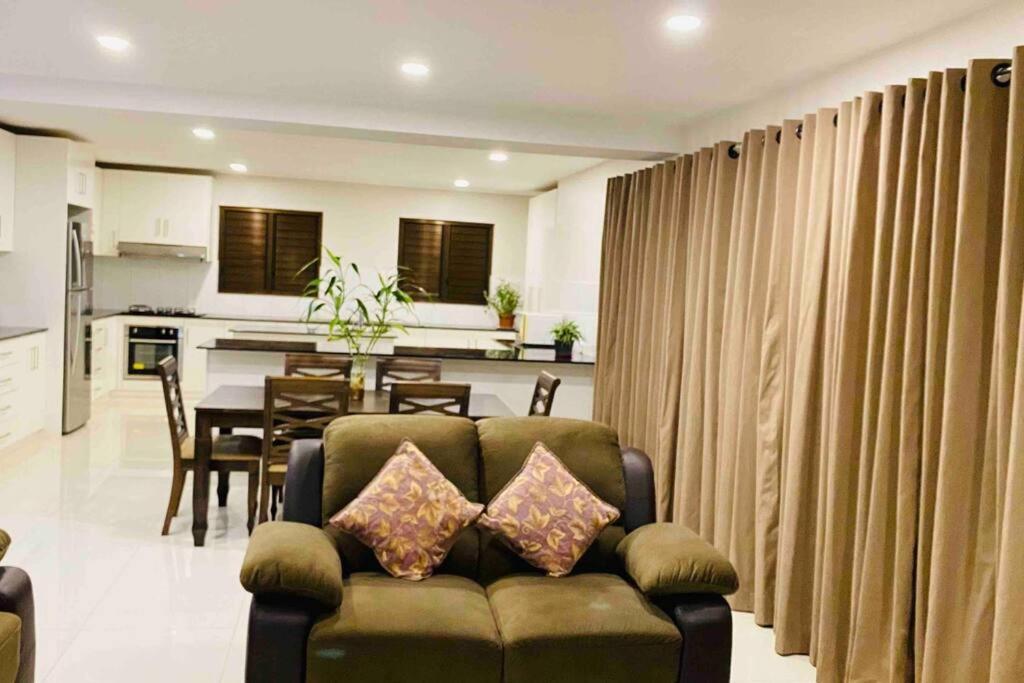 Lovely 4-Bedroom Holiday Home With Free Parking. Lautoka Bagian luar foto