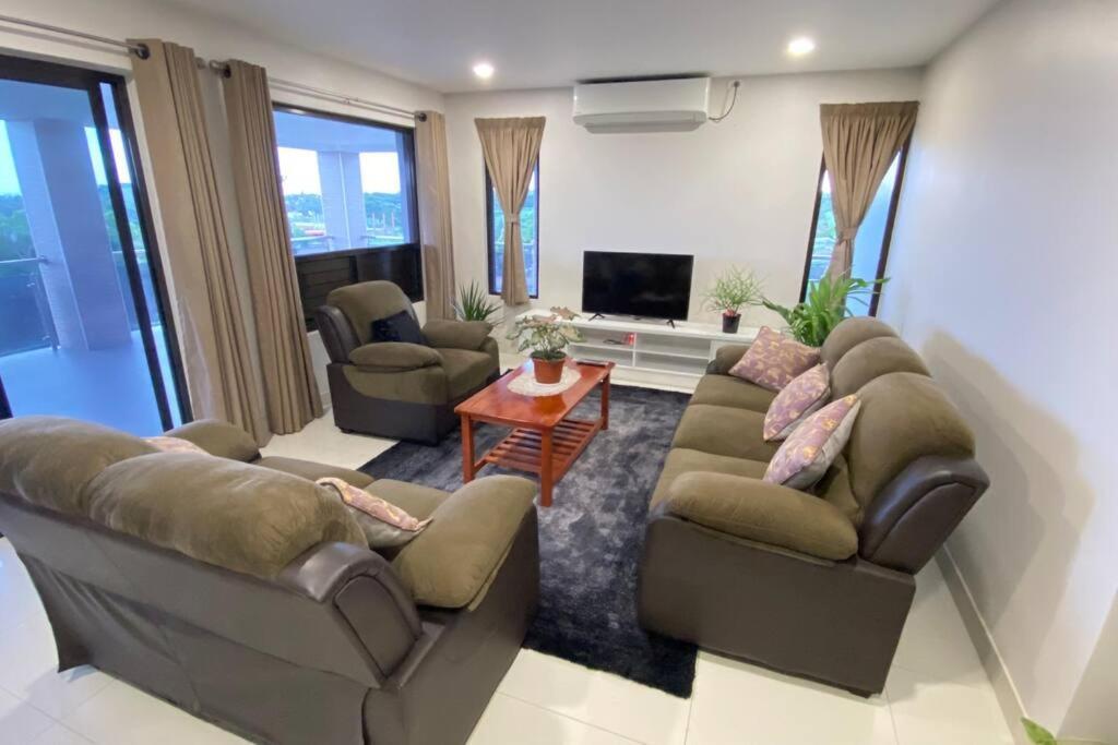 Lovely 4-Bedroom Holiday Home With Free Parking. Lautoka Bagian luar foto